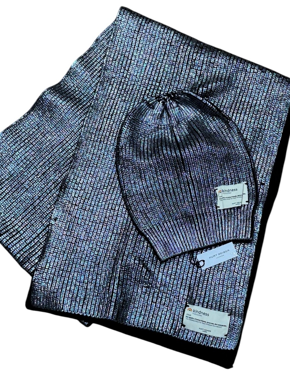 Kurt Geiger London Beanie Hat Scarf SET Silver iridescent Metallic Black BE KIND